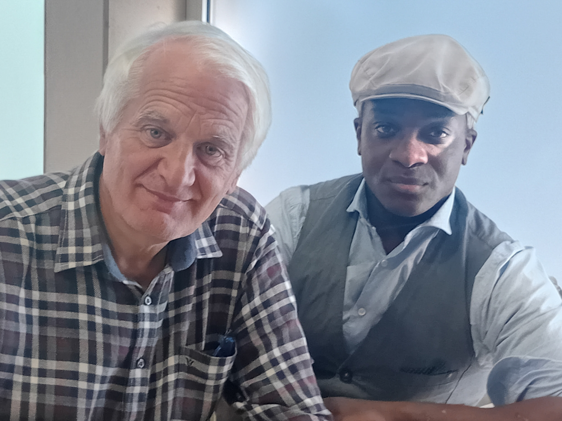 Albert Hallier und Jimmy Domingos Miguel, ein Teil des neuen Vorstands von Casa de la Familia e. V.